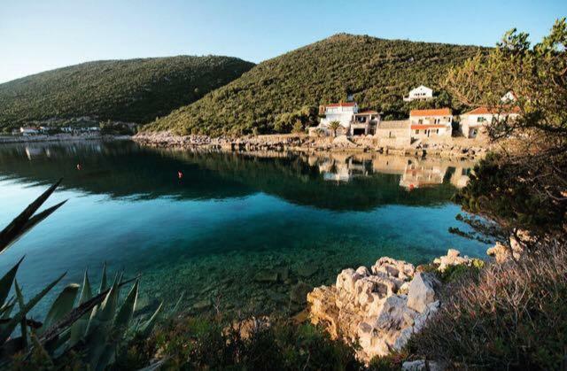 Faros Oasis Apartment Gdinj Bagian luar foto