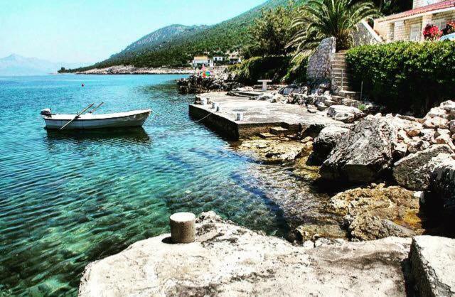 Faros Oasis Apartment Gdinj Bagian luar foto